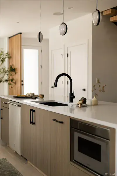 03042026154203 800 49