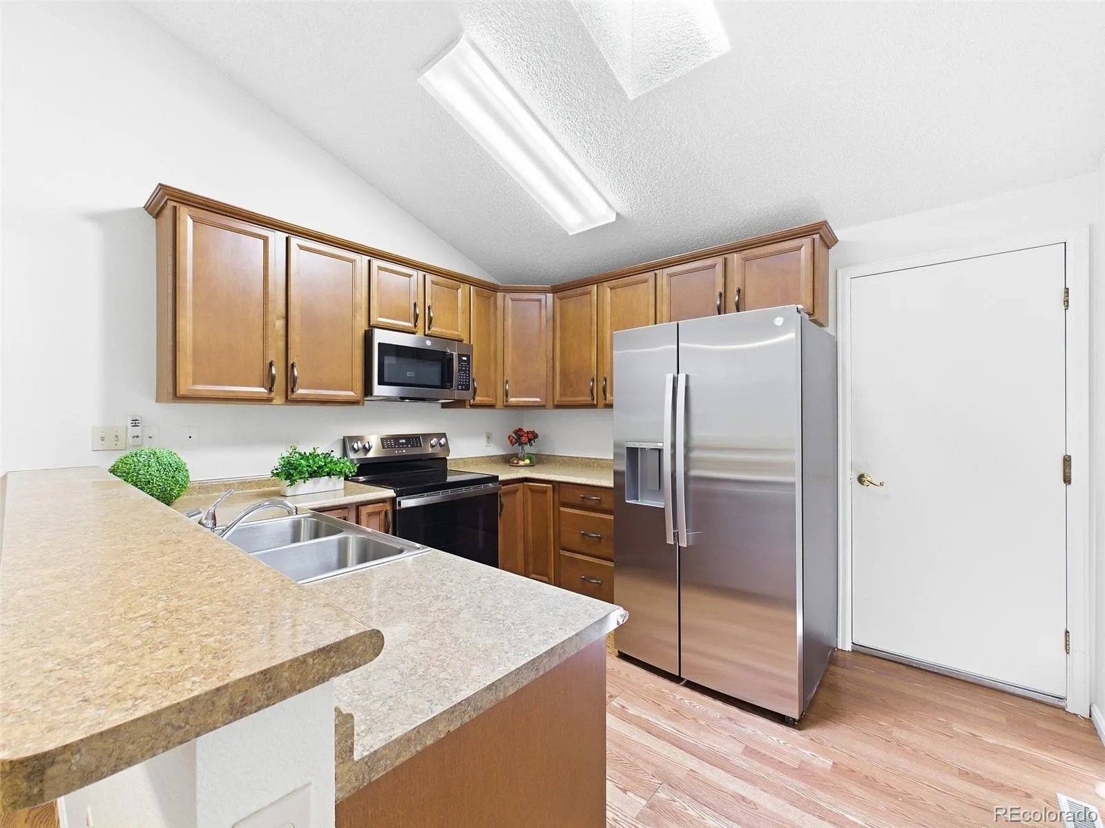 6550 Benton Street Arvada CO 80003 | MLS #REC3602589 08272026224518 1600 2
