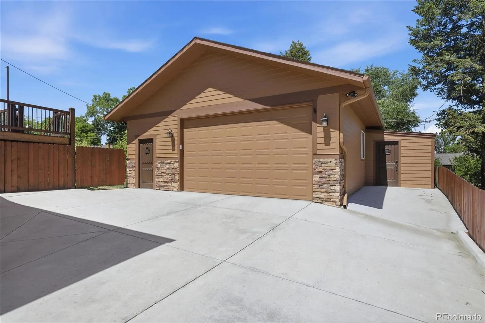 7753 Saulsbury Street Arvada CO 80003 MLS #REC3602890 06192026050720 1600 40