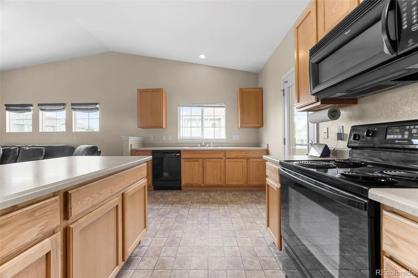 9569 Pearl Circle #201 Parker CO 80134 | MLS #REC3602898 08062026225806 1600 6
