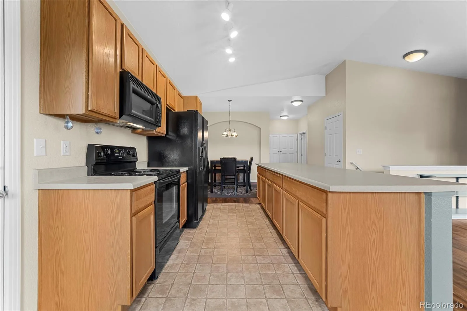 9569 Pearl Circle #201 Parker CO 80134 | MLS #REC3602898 08062026225806 1600 8