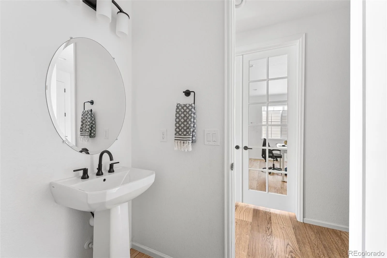 7281 S Vandriver Way Aurora CO 80016 | MLS #REC3603292 08152026194832 1600 15