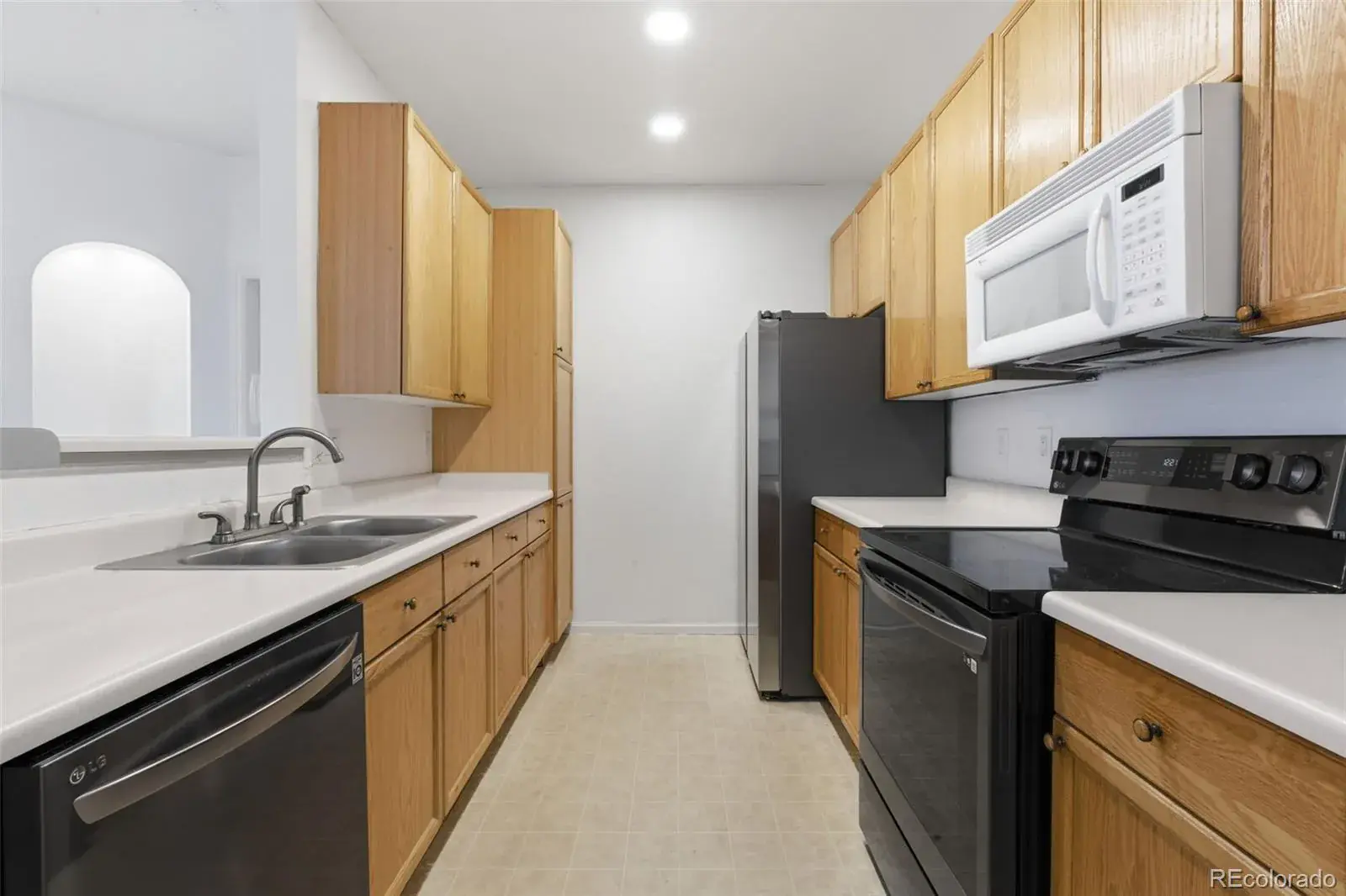 14353 E 1st Drive #201 Aurora CO 80011 MLS #REC3603430 02252026024414 1600 2
