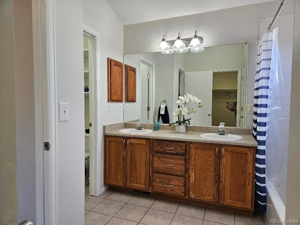 808 Idalia Street Aurora CO 80011 | MLS #REC3604895 09242026225119 1024 8