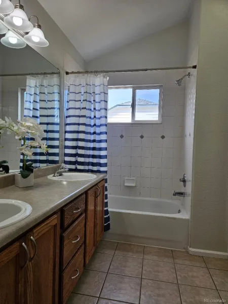 808 Idalia Street Aurora CO 80011 | MLS #REC3604895 09242026225119 800 9