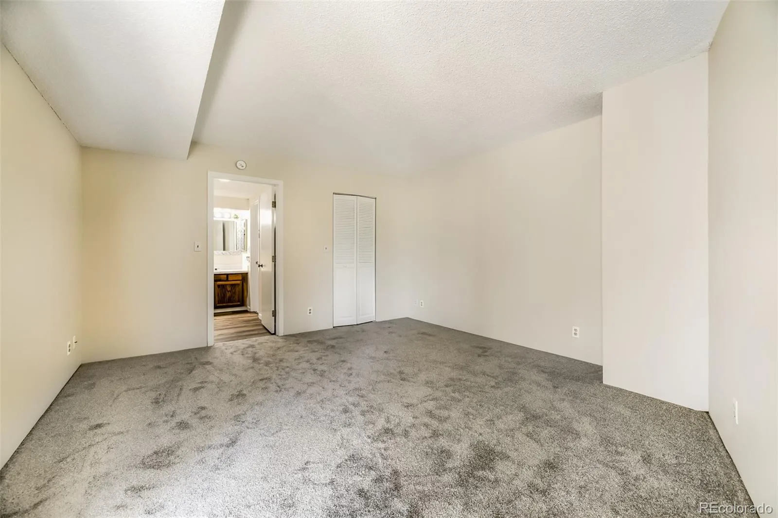 1777 Larimer Street #2105 Denver CO 80202 MLS #REC3607395 07132026051519 1600 12