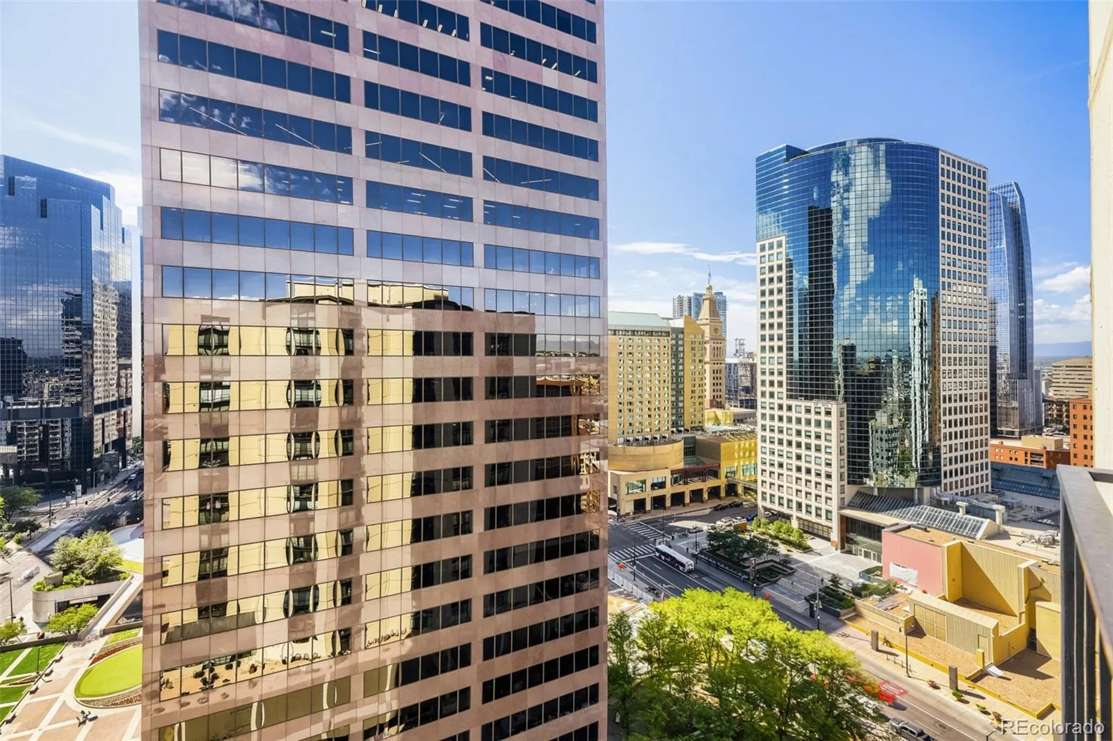 1777 Larimer Street #2105 Denver CO 80202 MLS #REC3607395 07132026051519 1600 2