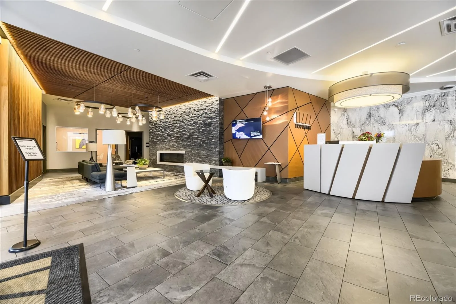 1777 Larimer Street #2105 Denver CO 80202 MLS #REC3607395 07132026051519 1600 3
