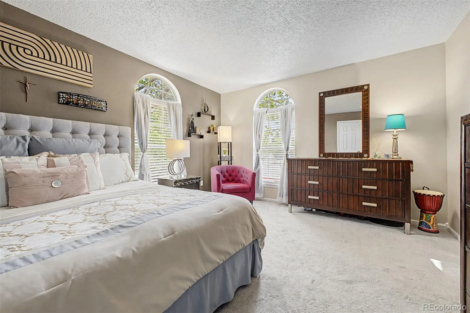 5868 W Asbury Place Lakewood CO 80227 | MLS #REC3609720 08012026165538 1600 17