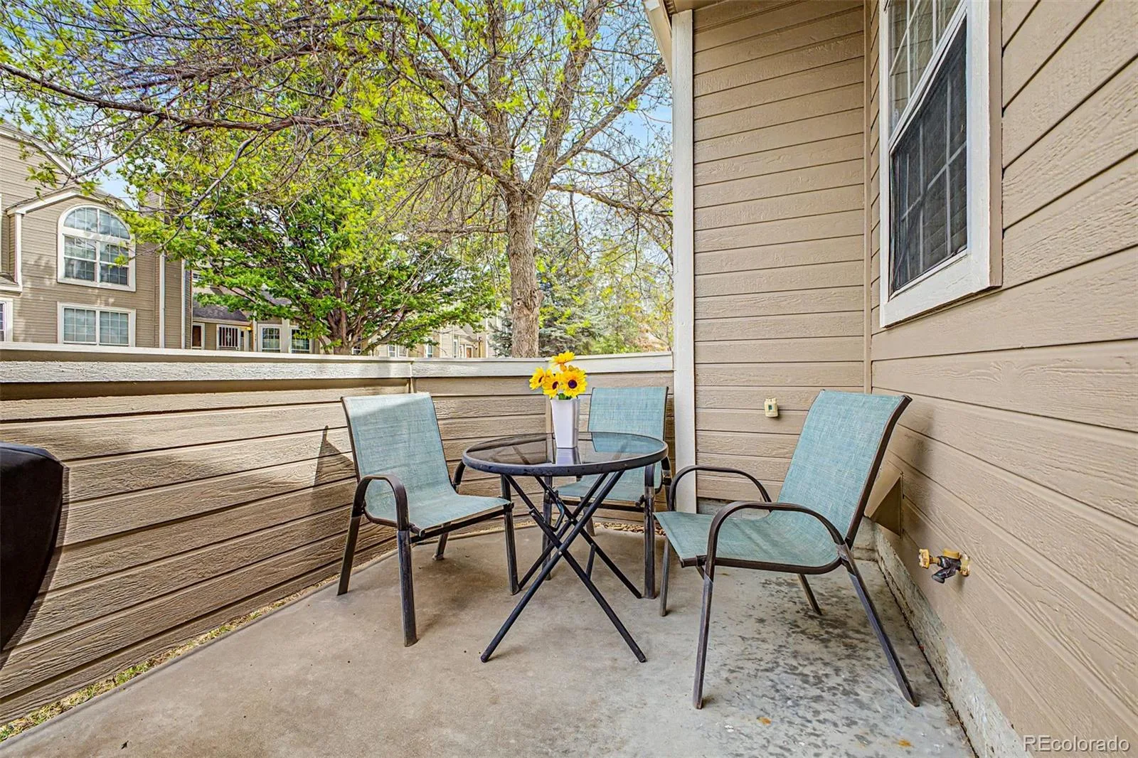 5868 W Asbury Place Lakewood CO 80227 | MLS #REC3609720 08012026165538 1600 4
