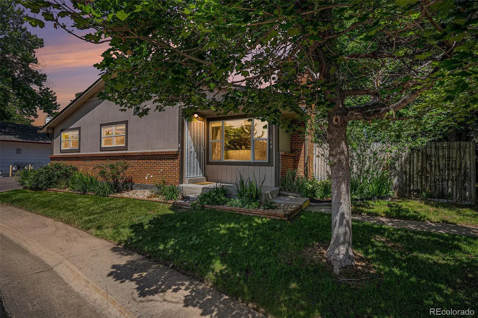 64 Nome Way #A Aurora CO 80012 MLS #REC3610903 01292026165001 1600 21