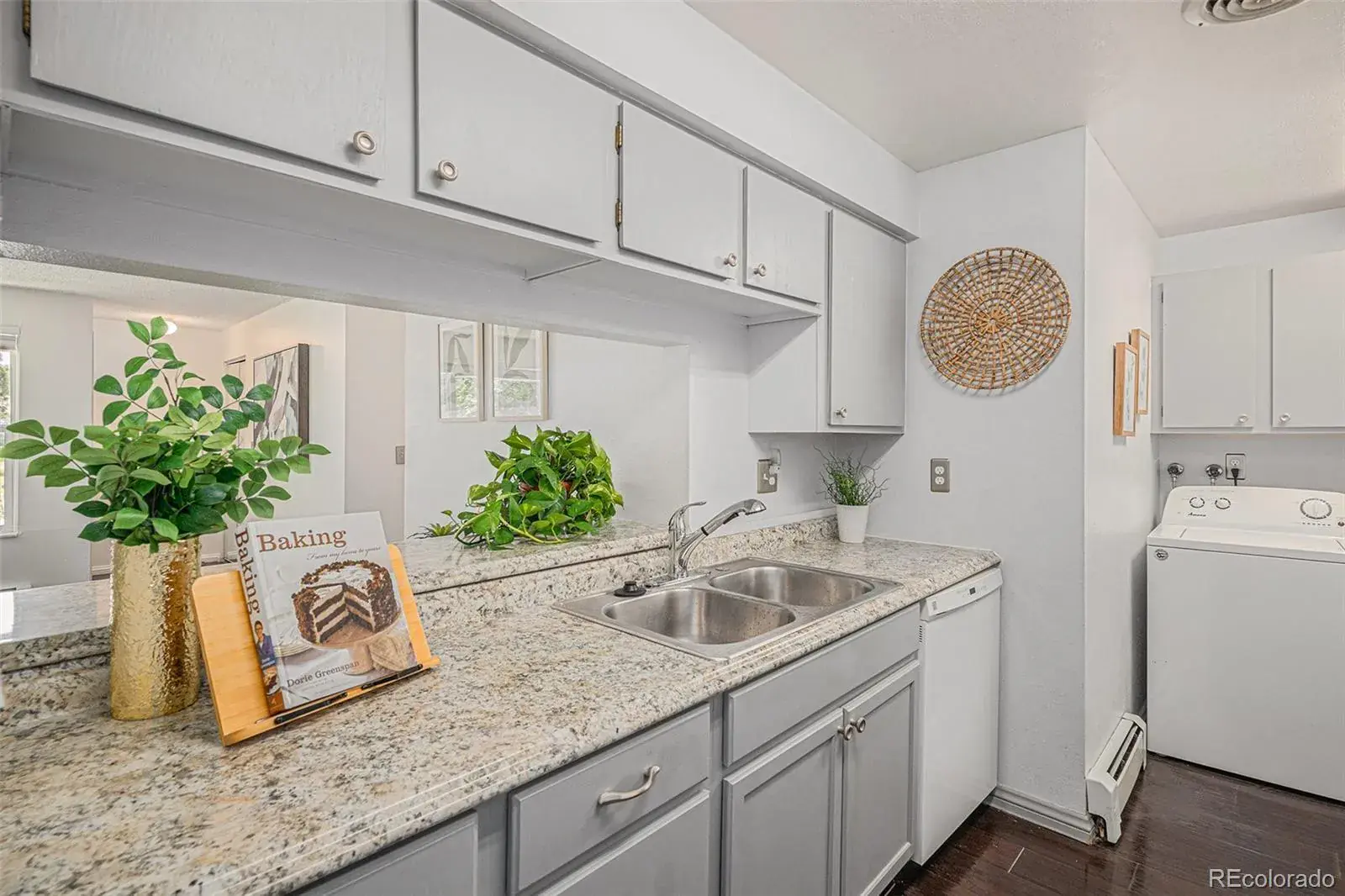 64 Nome Way #A Aurora CO 80012 MLS #REC3610903 01292026165001 1600 7