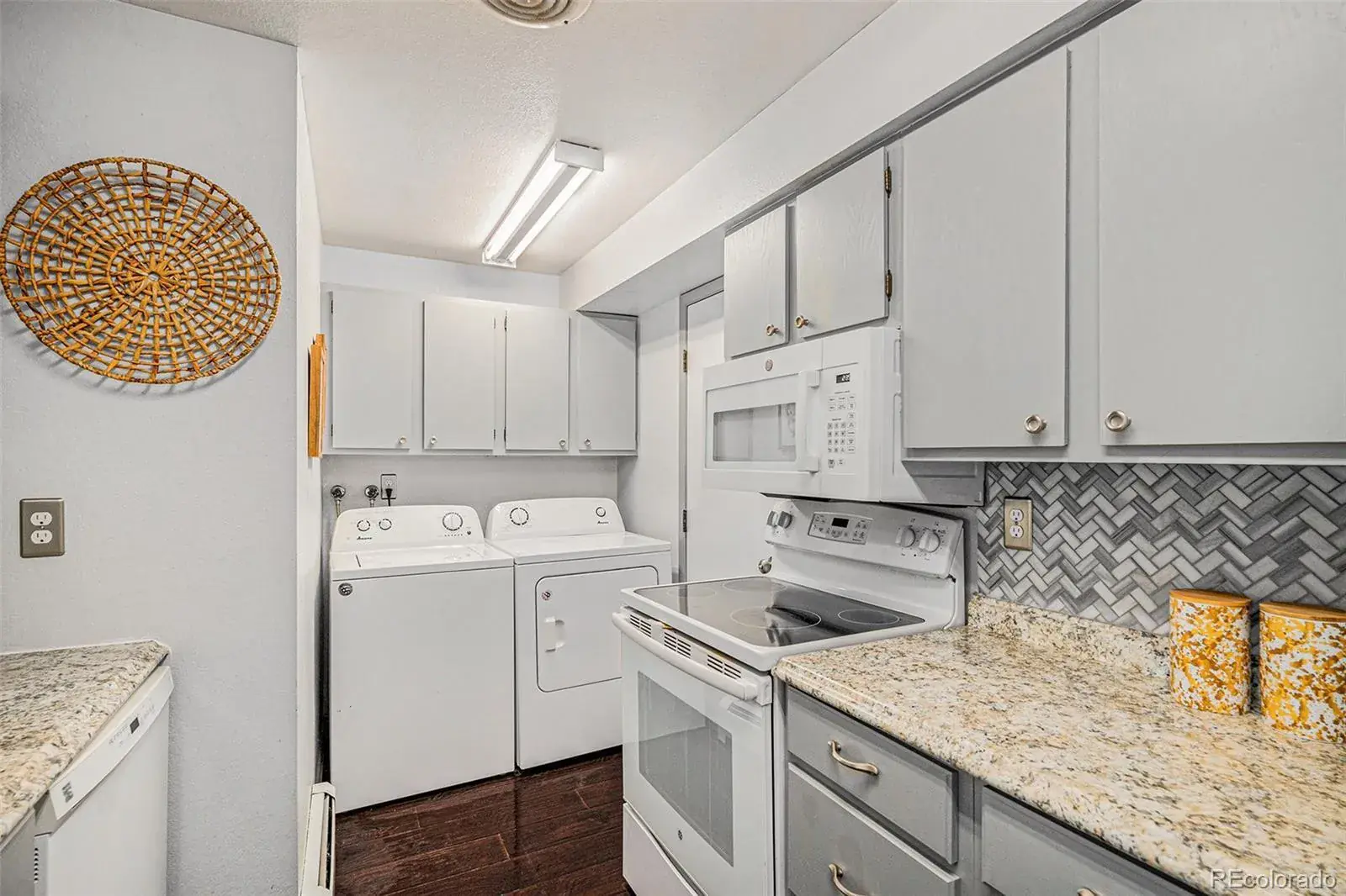 64 Nome Way #A Aurora CO 80012 MLS #REC3610903 01292026165001 1600 9
