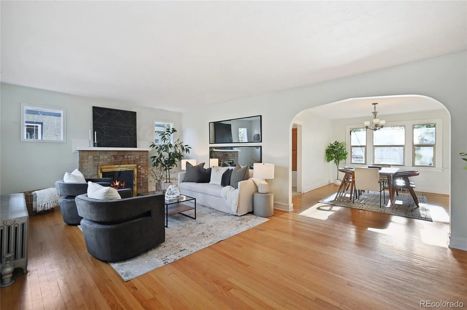 925 S University Boulevard Denver CO 80209 MLS #REC3611247 05252026200842 1600 1