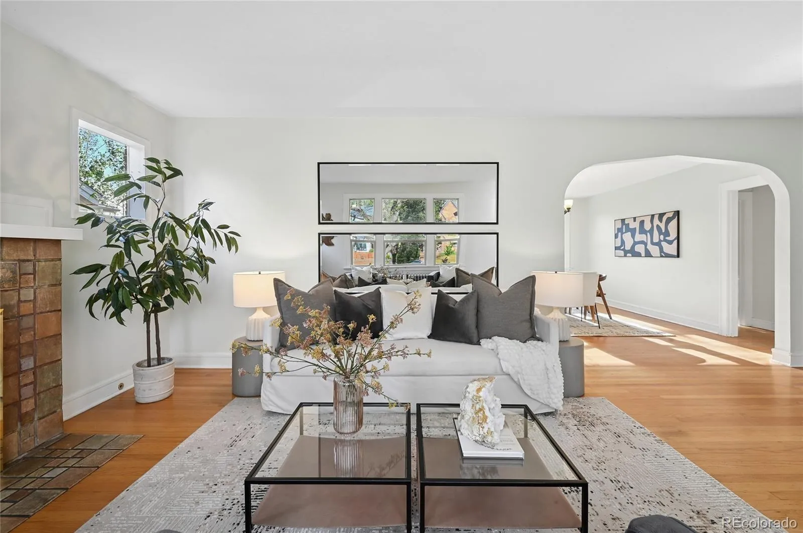 925 S University Boulevard Denver CO 80209 MLS #REC3611247 05252026200842 1600 9
