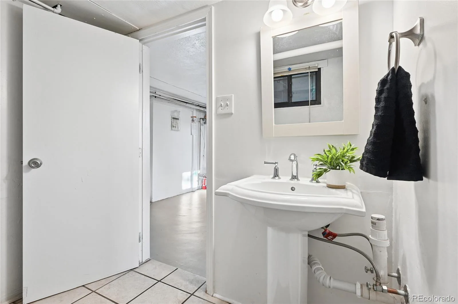 925 S University Boulevard Denver CO 80209 MLS #REC3611247 06262026221650 1600 22