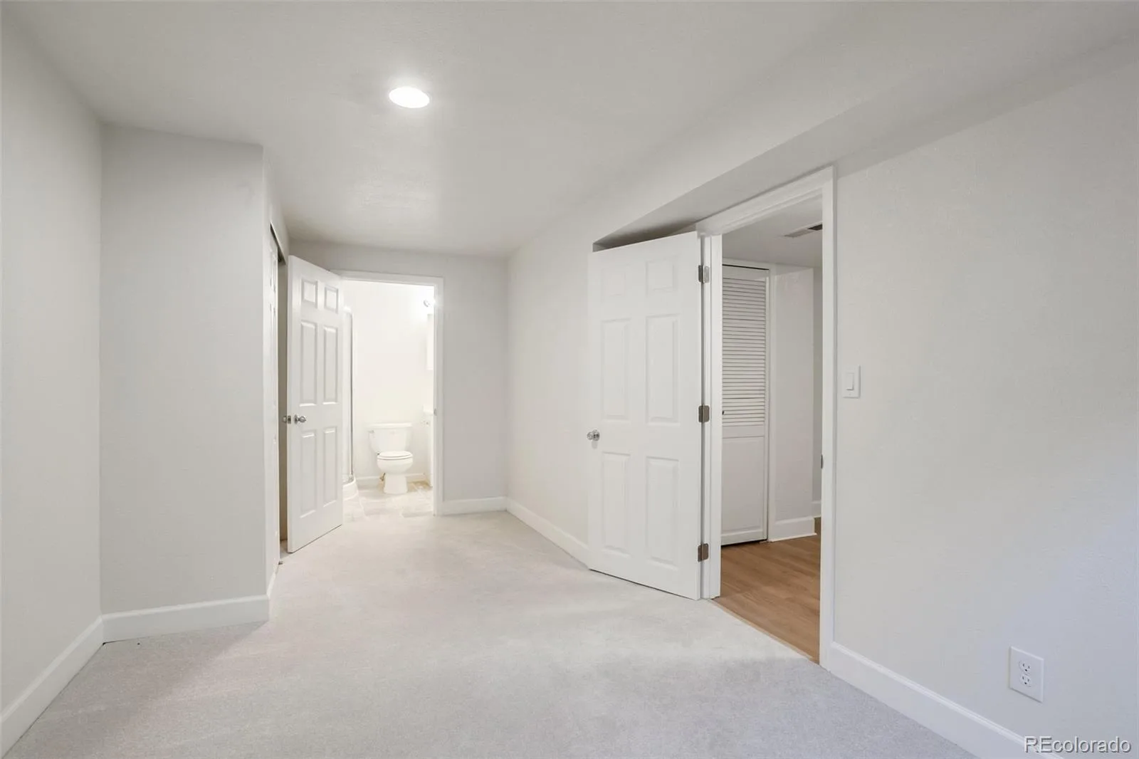 9633 E Caley Circle Englewood CO 80111 MLS #REC3611677 06242026230133 1600 37