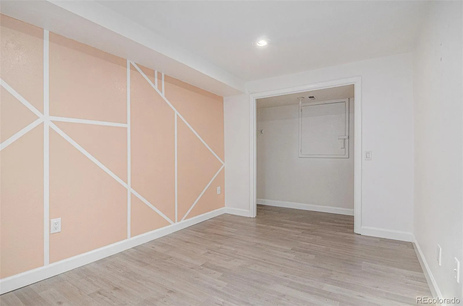 04032026225040 1600 23