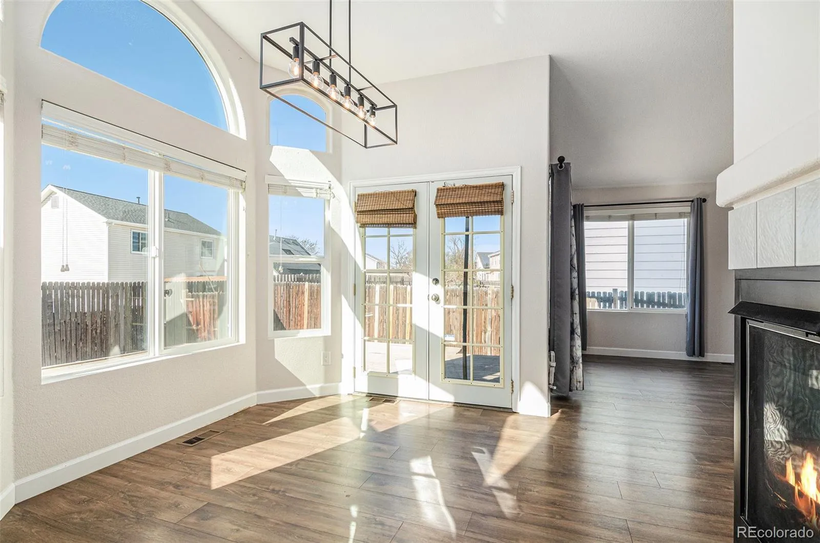 04032026225040 1600 8