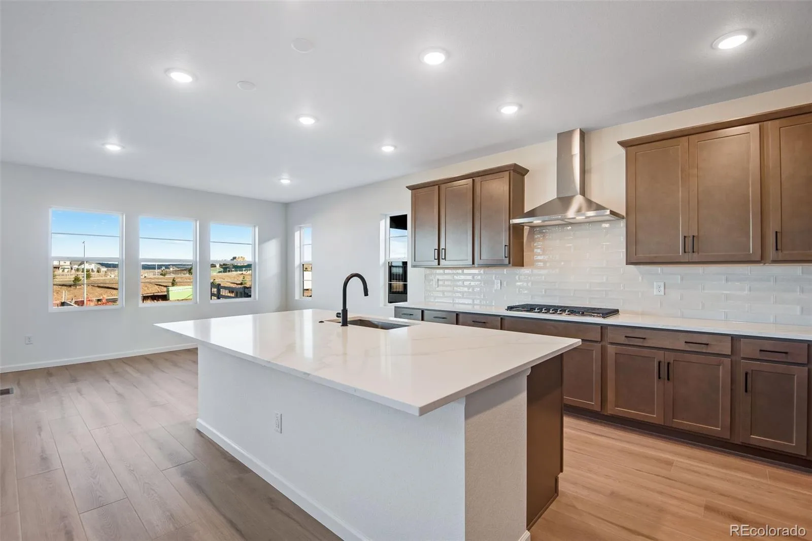 8556 Eckley Street Littleton CO 80125 | MLS #REC3613674 06092026011257 1600 21