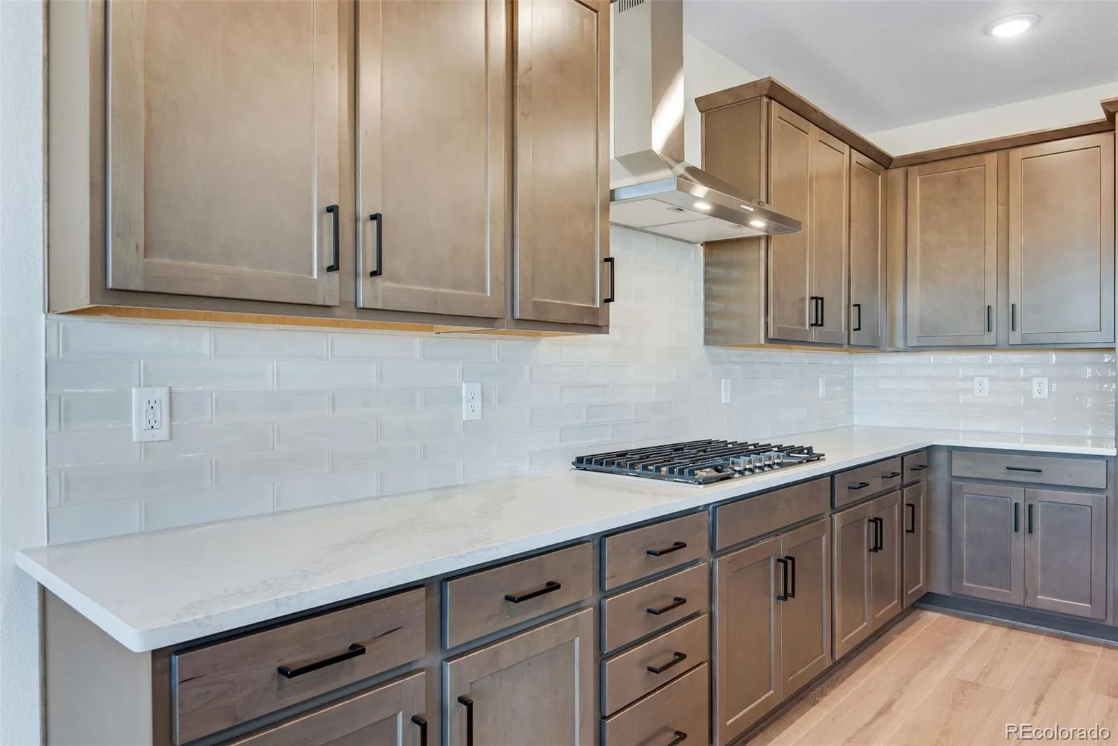 8556 Eckley Street Littleton CO 80125 | MLS #REC3613674 06092026011257 1600 24