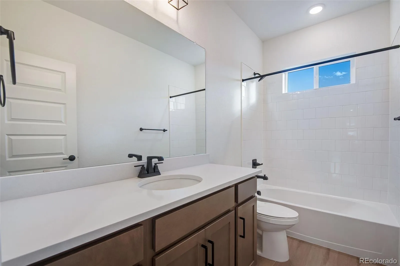 8556 Eckley Street Littleton CO 80125 | MLS #REC3613674 06092026011257 1600 40