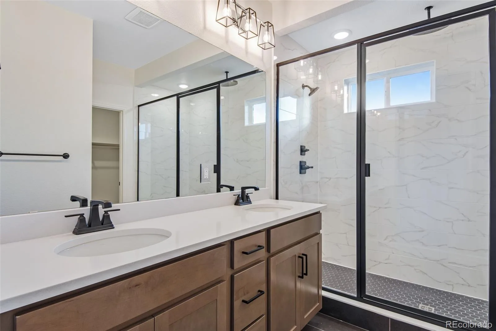 8556 Eckley Street Littleton CO 80125 | MLS #REC3613674 06092026011257 1600 46