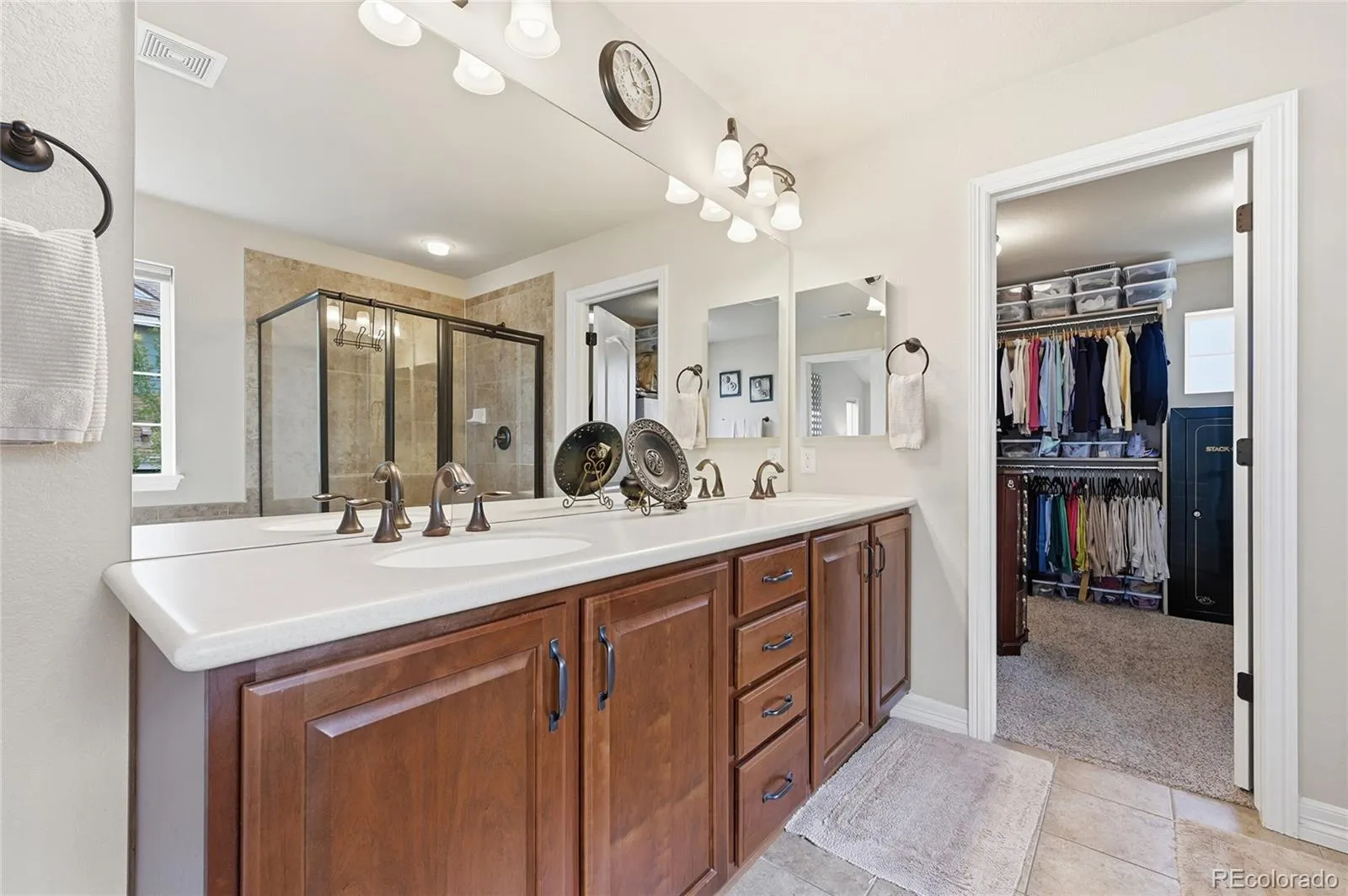 6000 S Little River Way Aurora CO 80016 MLS #REC3614393 05022026161917 1600 21