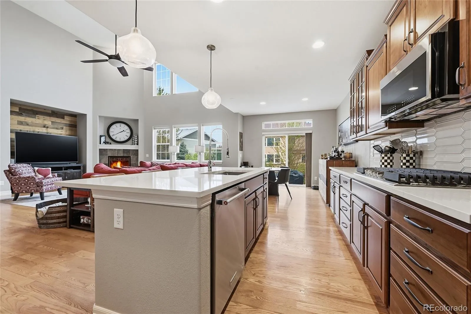 6000 S Little River Way Aurora CO 80016 MLS #REC3614393 05022026161917 1600 5