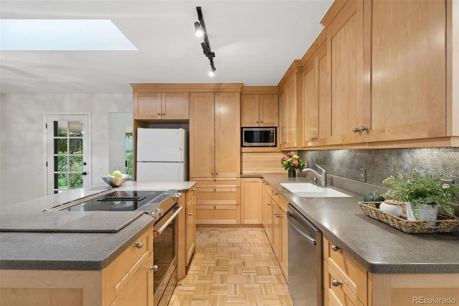 9821 E Walsh Place Denver CO 80247 | MLS #REC3614789 10172026164300 1600 11