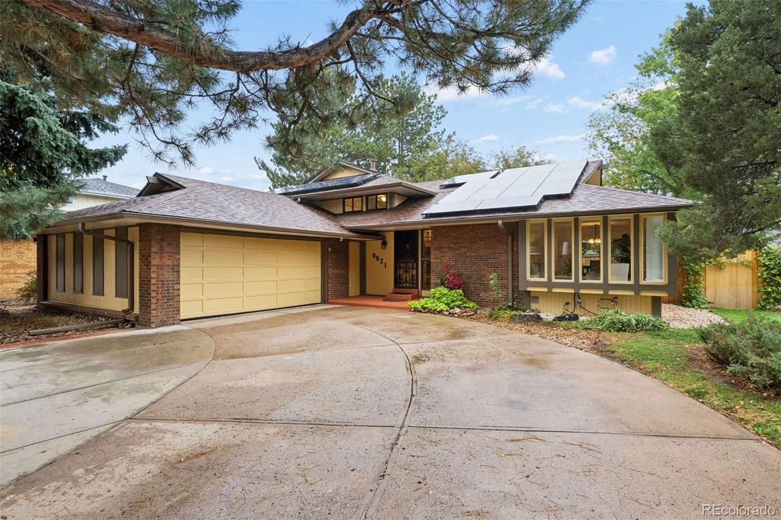 9821 E Walsh Place Denver CO 80247 | MLS #REC3614789 10172026164300 1600 37