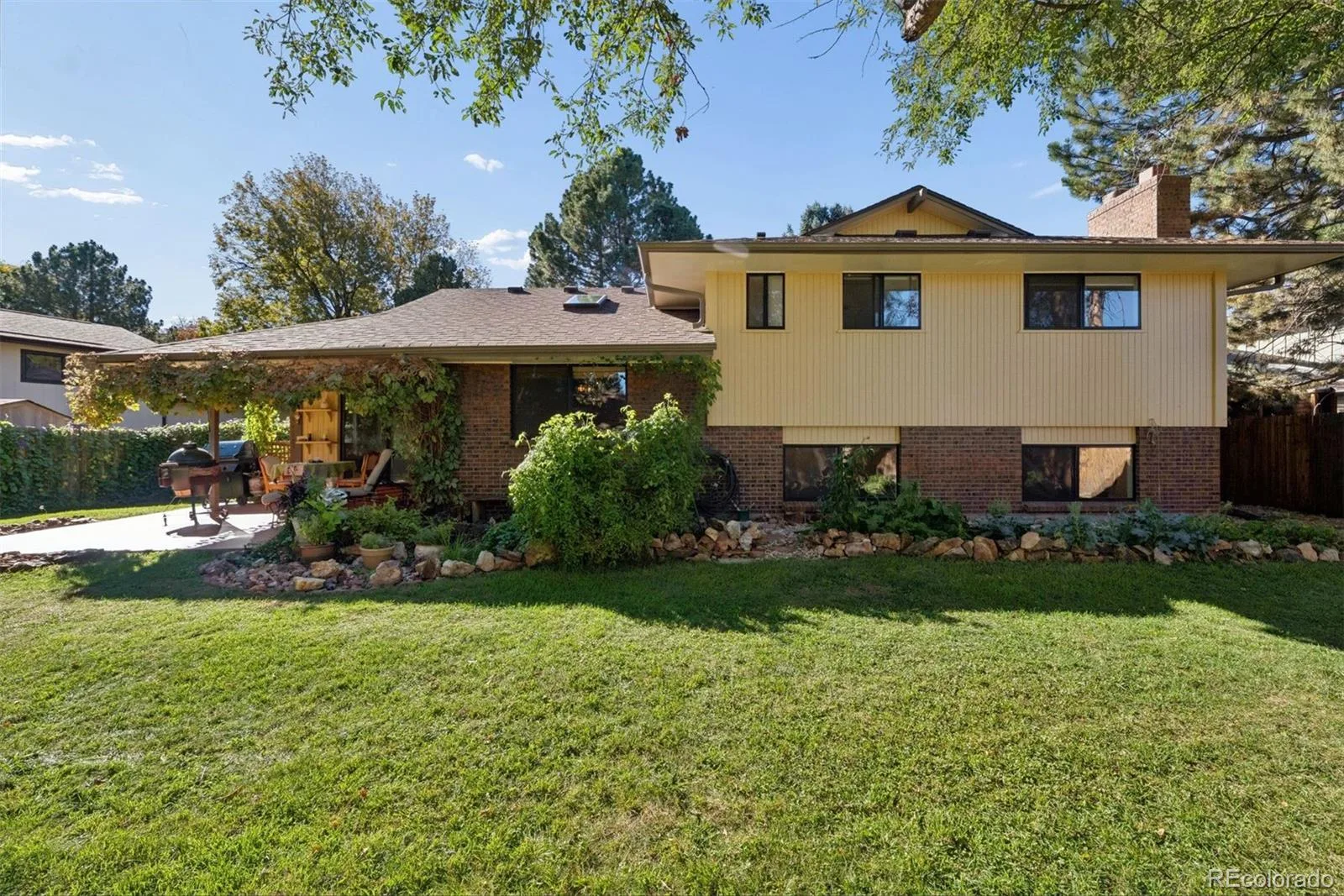 9821 E Walsh Place Denver CO 80247 | MLS #REC3614789 10172026164300 1600 8