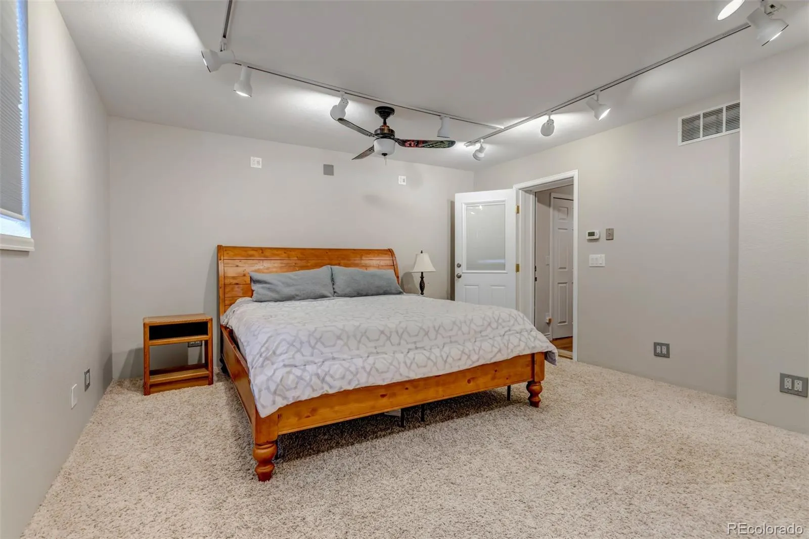 3188 Soaring Eagle Lane Castle Rock CO 80109 MLS #REC3615484 04202026165323 1600 34