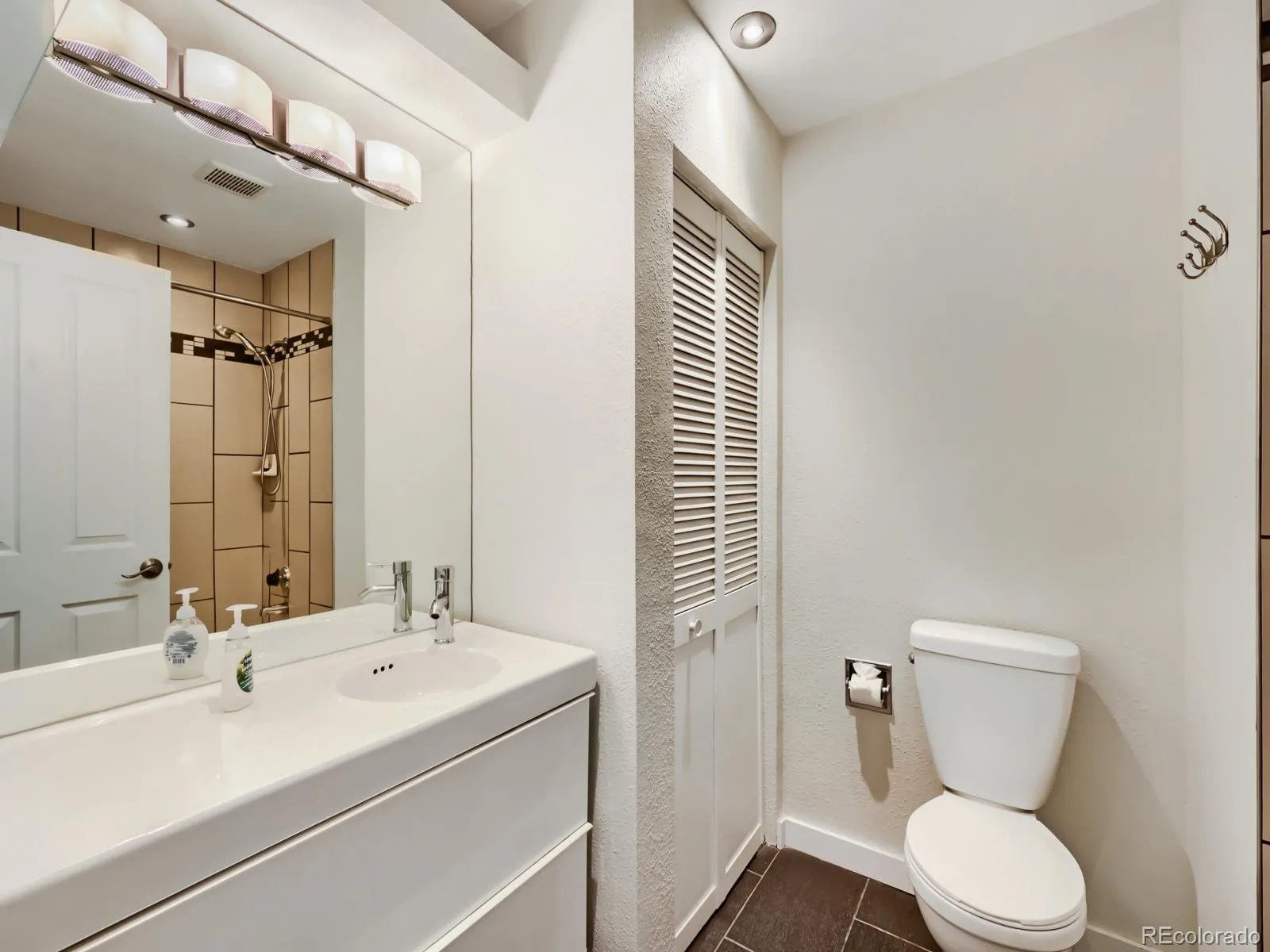 6380 S Boston Street #8-283 Greenwood Village CO 80111 | MLS #REC3618916 08172026222934 1600 19