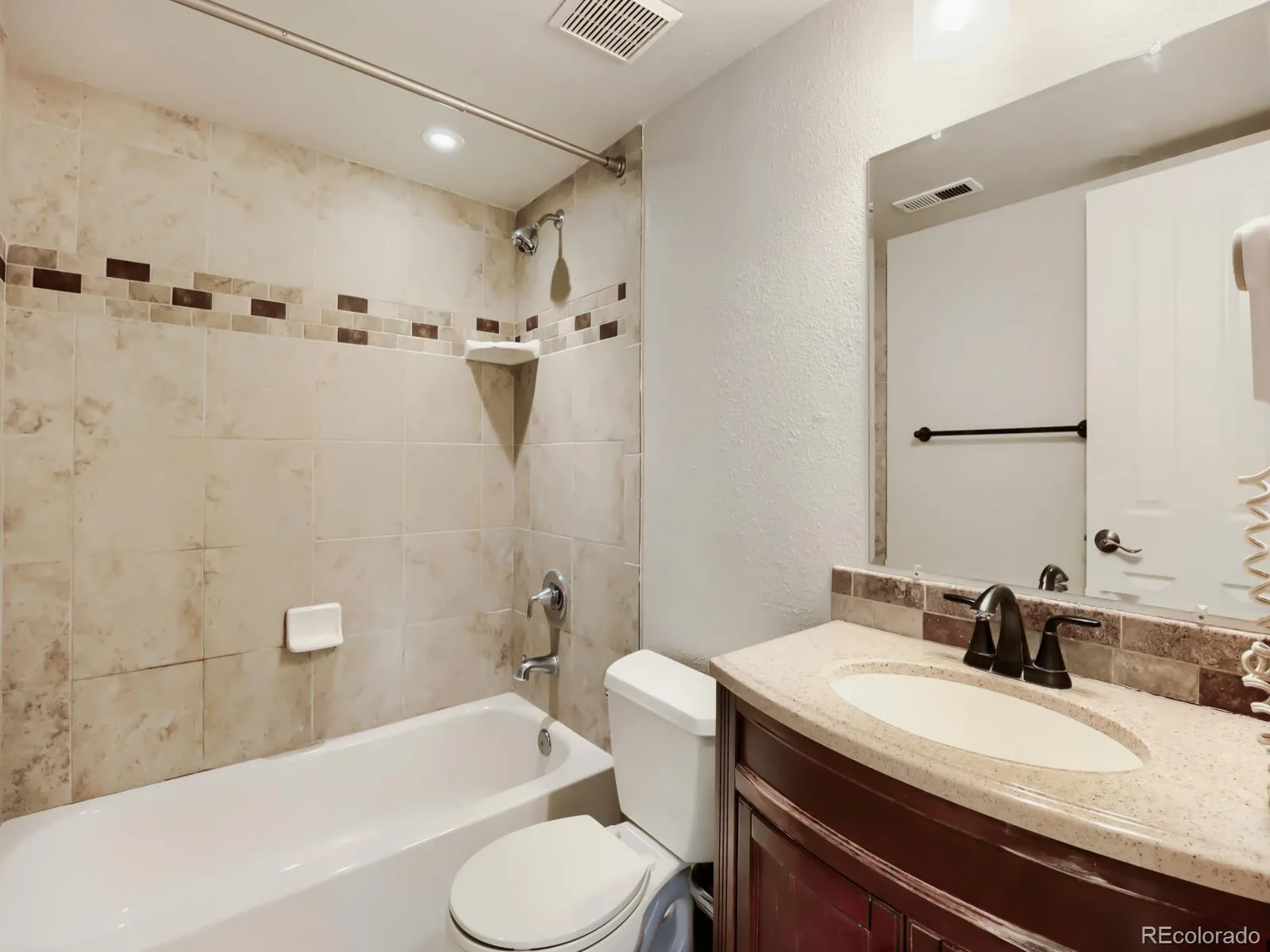 6380 S Boston Street #8-283 Greenwood Village CO 80111 | MLS #REC3618916 08172026222934 1600 24