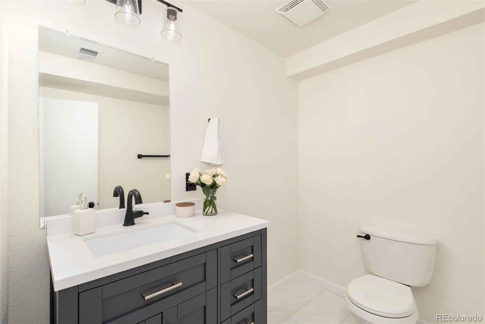 1671 S Fulton Street Aurora CO 80247 | MLS #REC3621046 10022026194657 1600 27