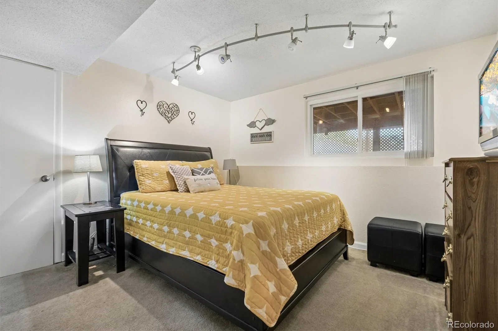 15882 E Girard Place Aurora CO 80013 | MLS #REC3623248 09302026195655 1600 13