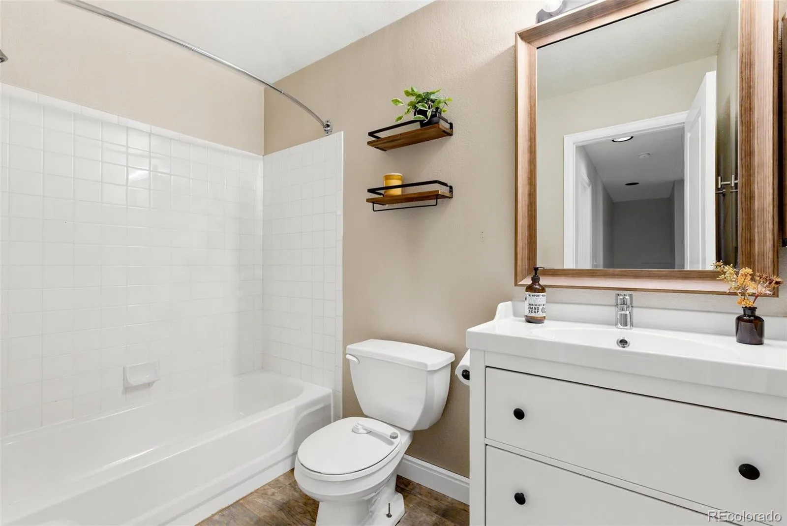 4647 S Tabor Way Morrison CO 80465 | MLS #REC3623387 06082026234405 1600 29