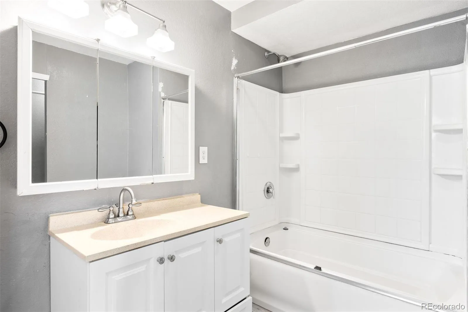 04132026230443 1600 15