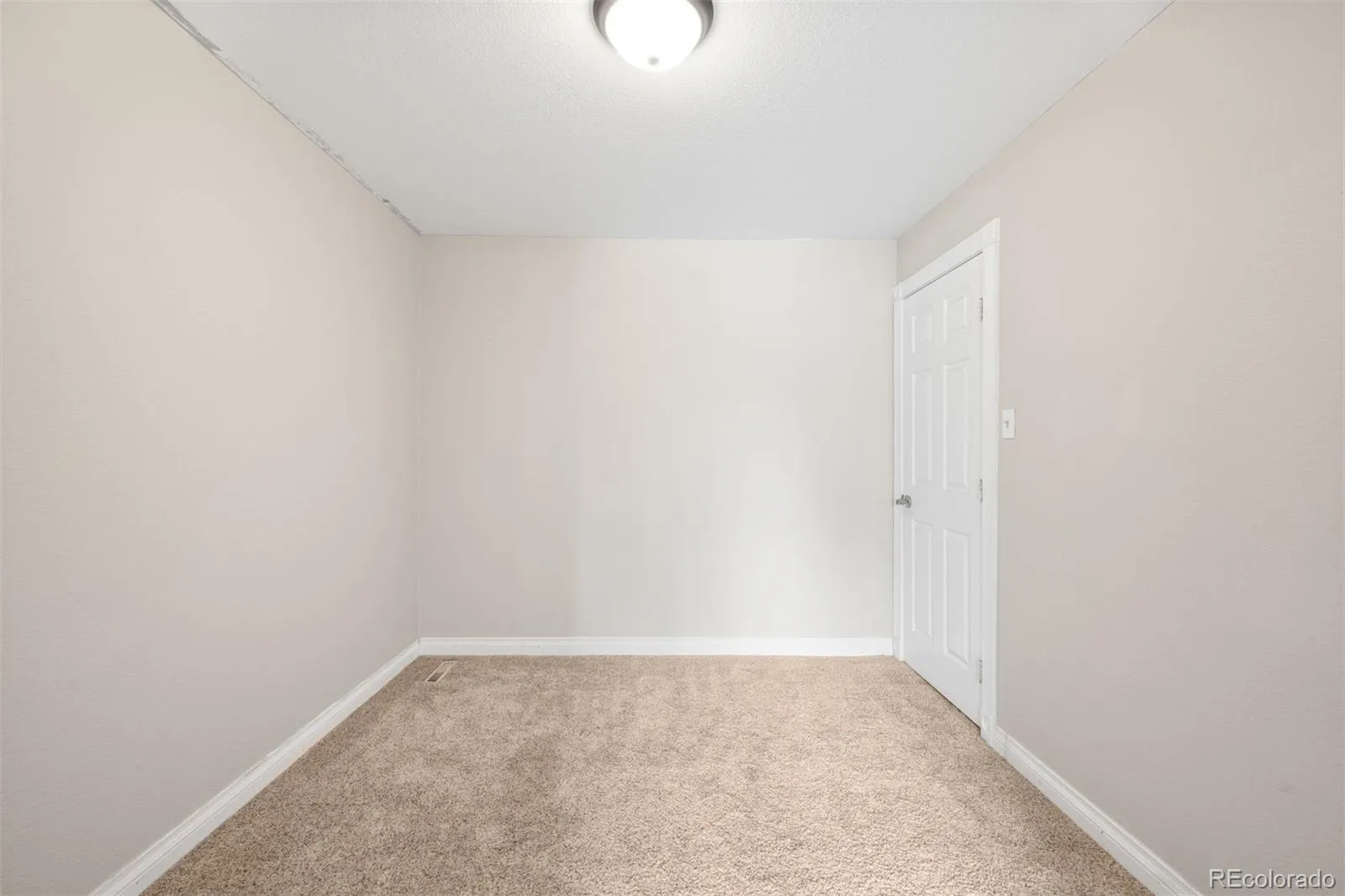 04132026230443 1600 18