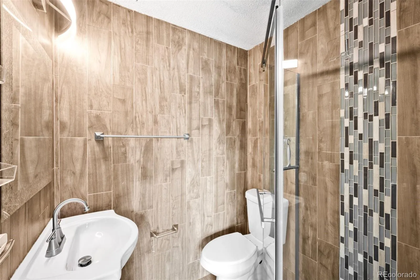 04132026230443 1600 23