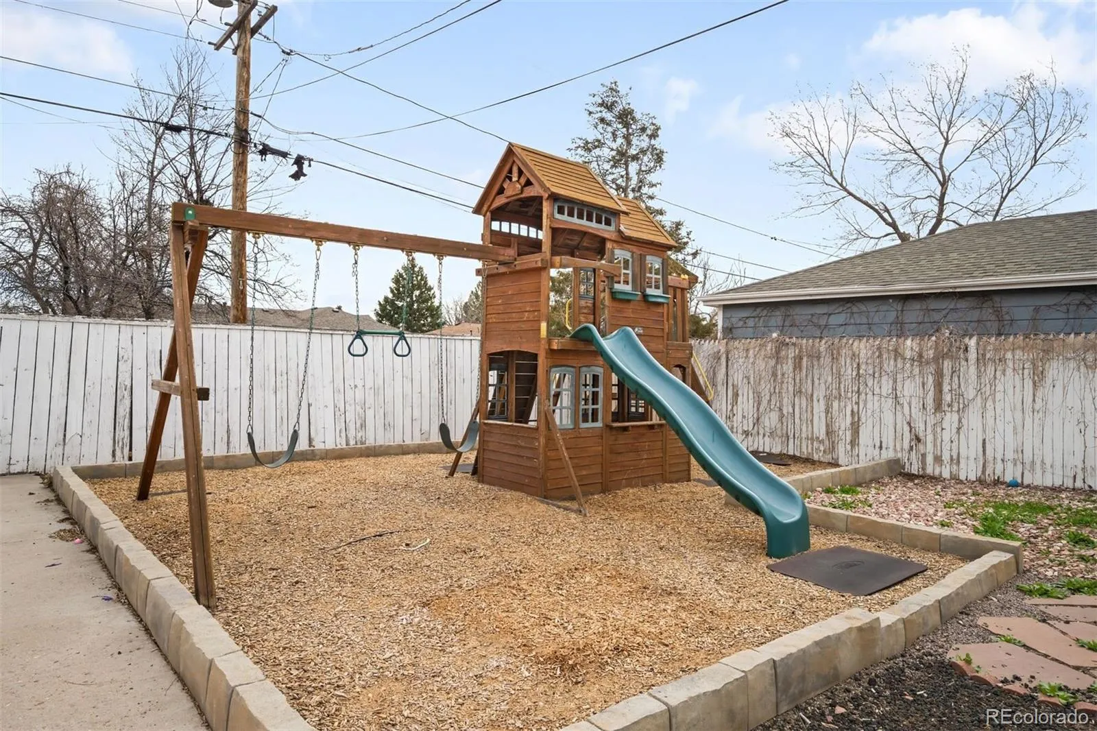 04132026230443 1600 27