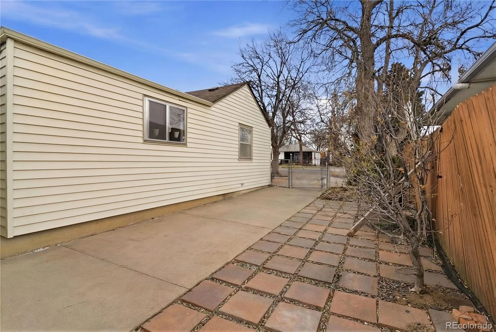 4737 S Pennsylvania Street Englewood CO 80113 | MLS #REC3629986 07112026165353 1600 27