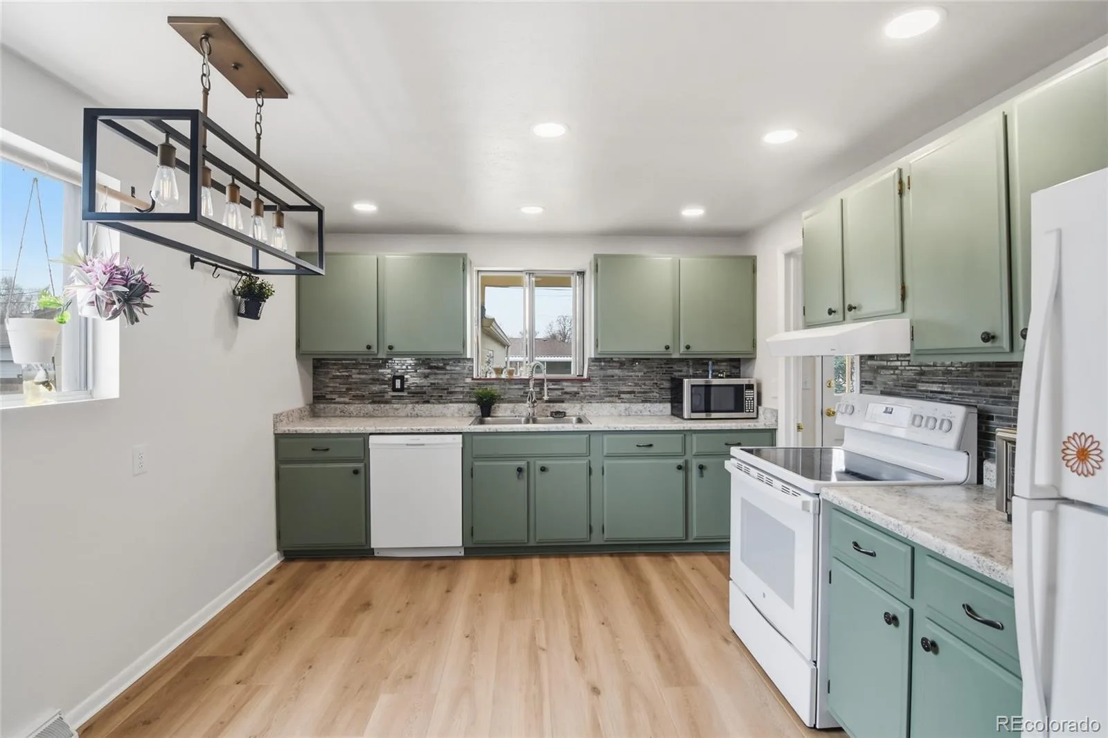 4737 S Pennsylvania Street Englewood CO 80113 | MLS #REC3629986 07112026165353 1600 8