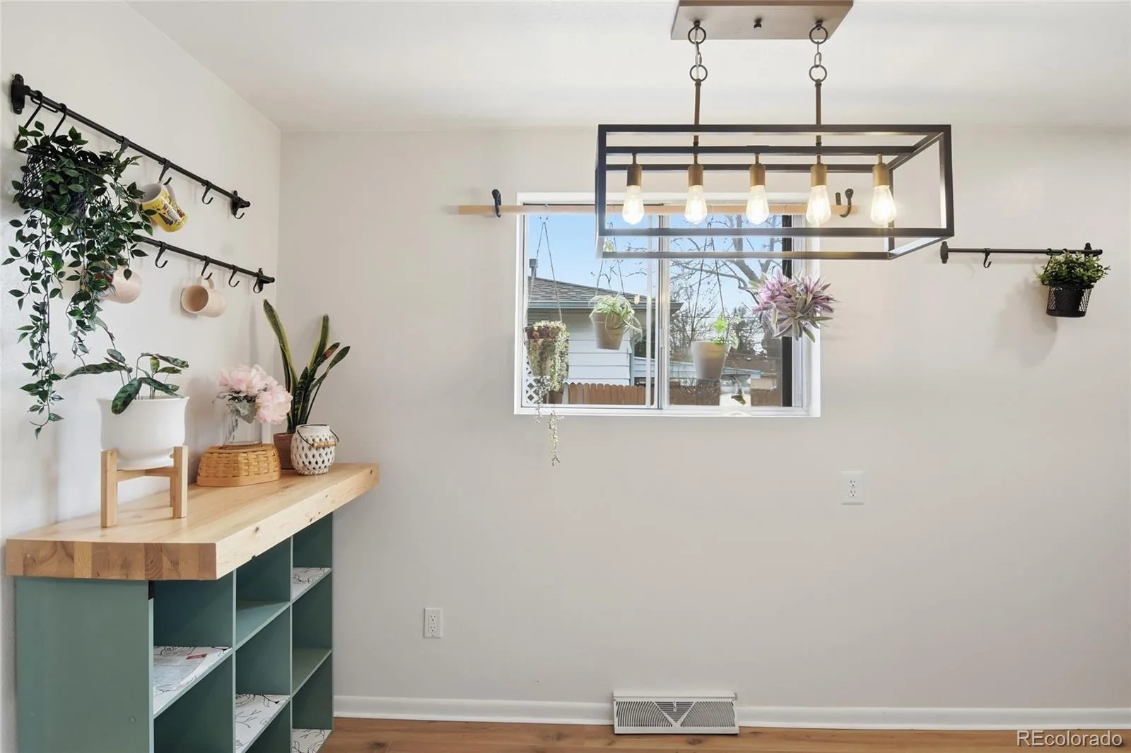 4737 S Pennsylvania Street Englewood CO 80113 | MLS #REC3629986 07112026165353 1600 9