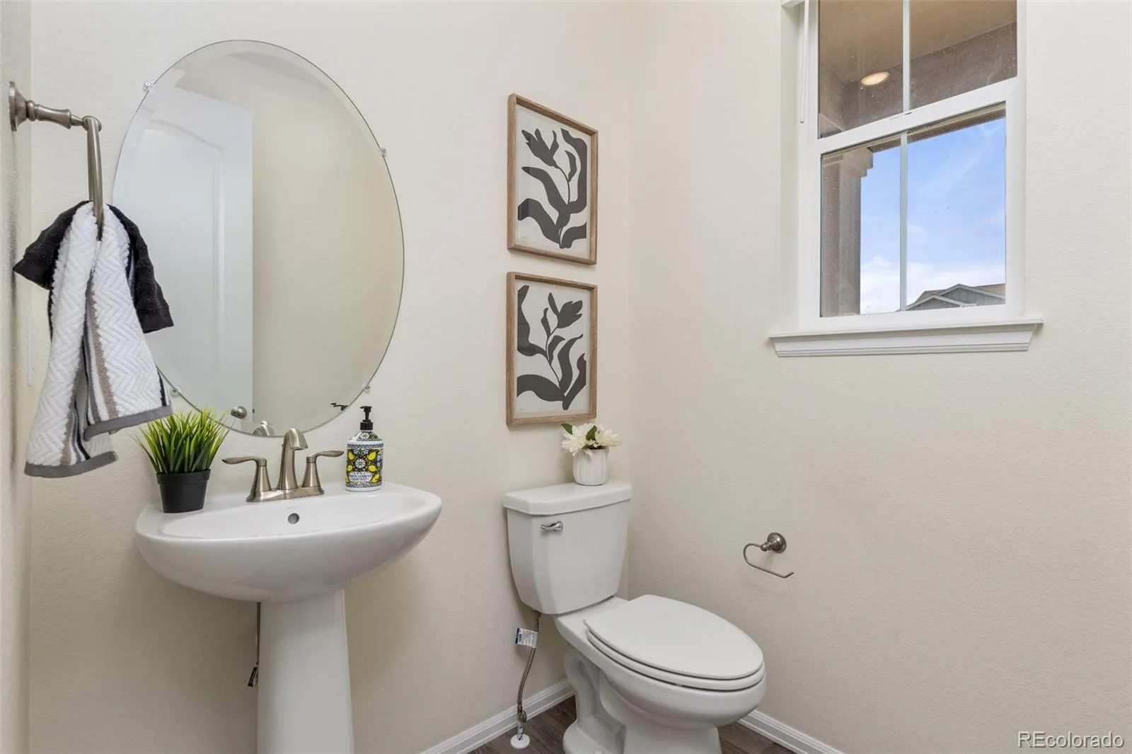26265 E Canal Place Aurora CO 80018 | MLS #REC3630026 08172026182159 1600 8