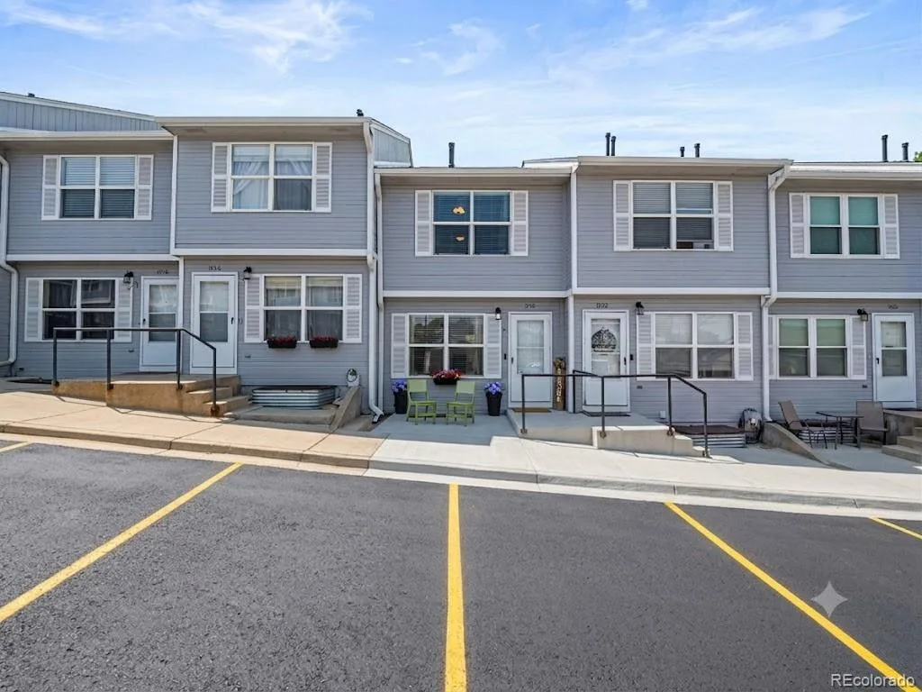 1954 Oakcrest Circle Castle Rock CO 80104 | MLS #REC3630517 08092026165357 1024 30