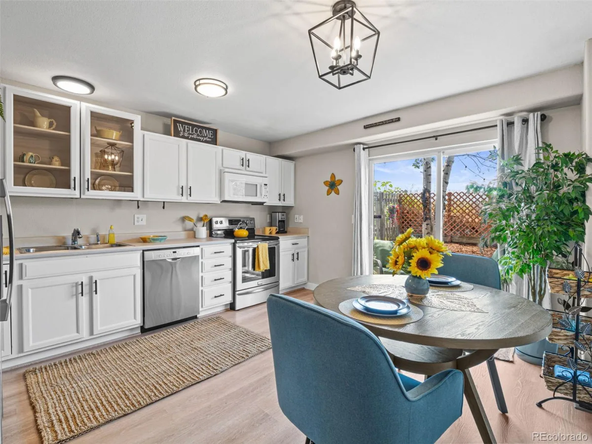1954 Oakcrest Circle Castle Rock CO 80104 | MLS #REC3630517 08092026165357 1200 6