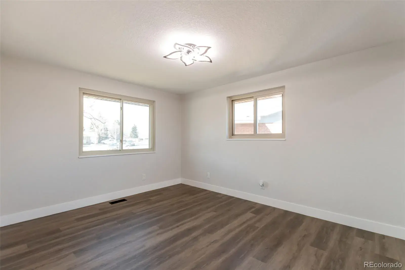 02222026004936 1600 10