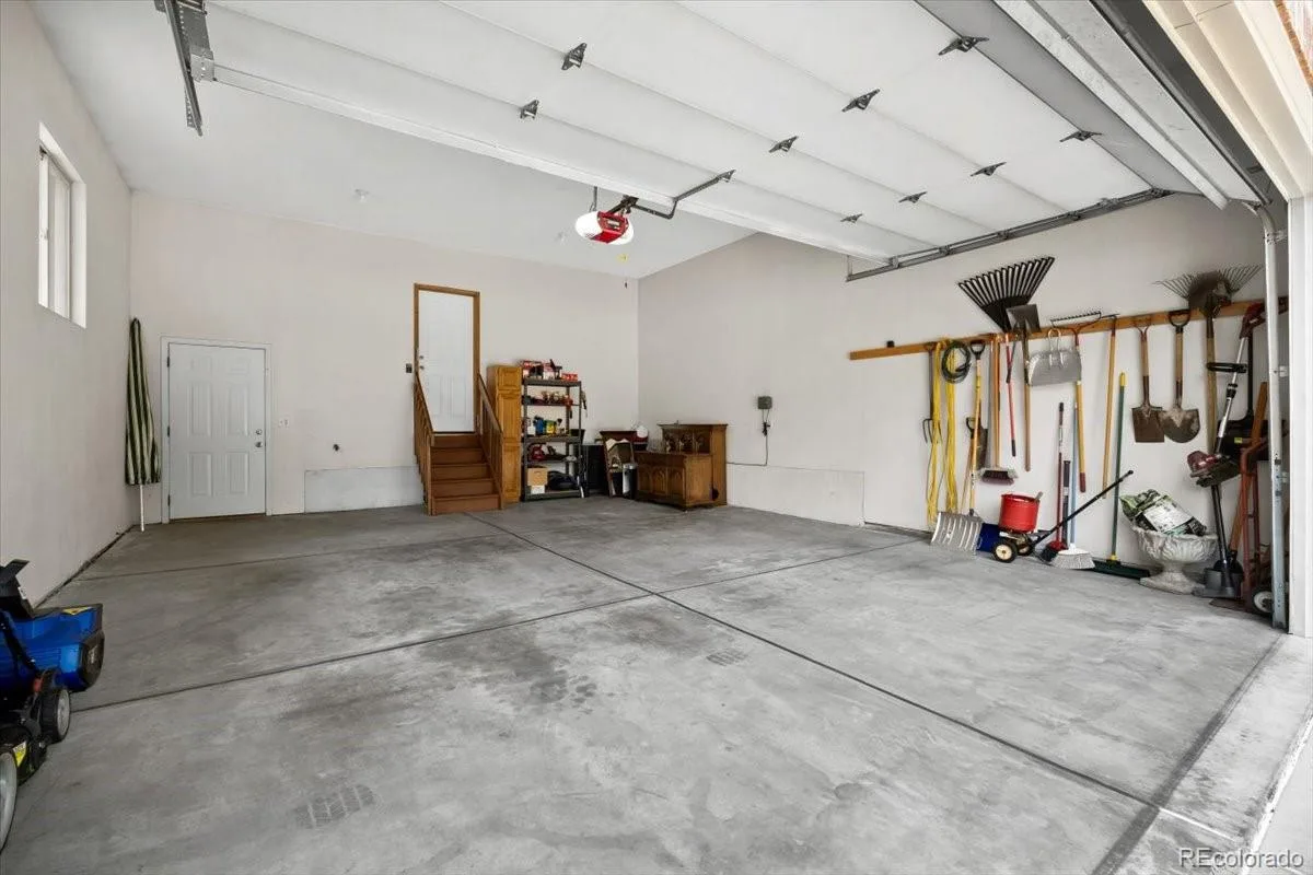 1075 Yank Street Golden CO 80401 | MLS #REC3633621 08122026160758 1200 27